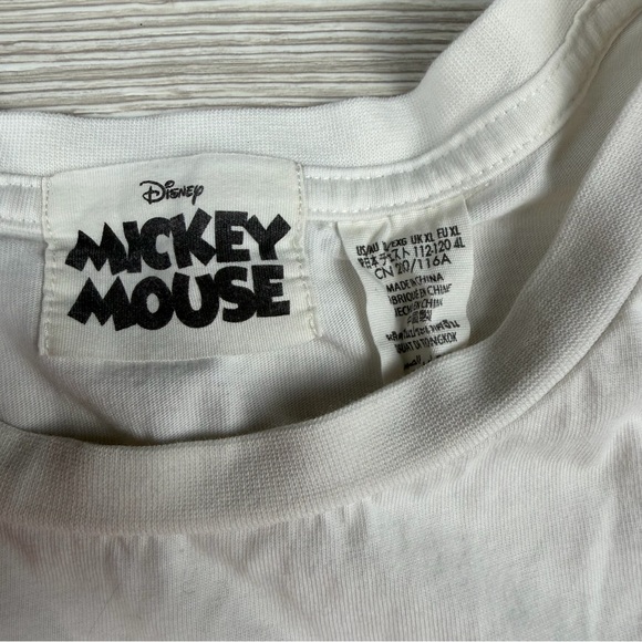 Disney Parks Mickey & Friends Mousewear Street Style White T-Shirt Men’s Size XL - Picture 2 of 7